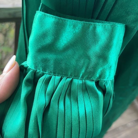 BEAUTIFUL vintage nilani blouse - Picture 2 of 12